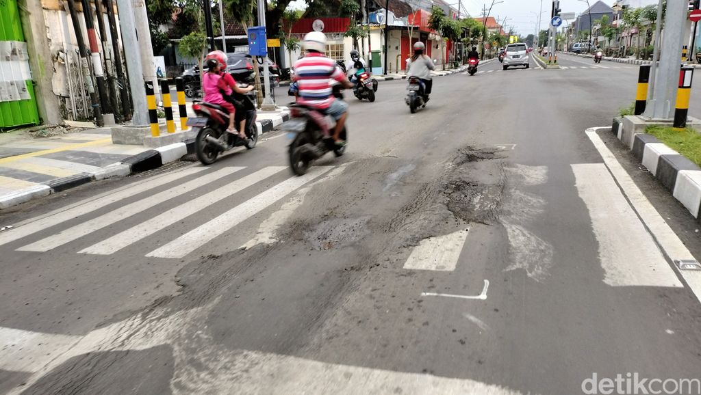 Jalan rusak bojonegoro