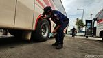 Persiapan Mudik, Bus AKAP Dicek Kesehatannya