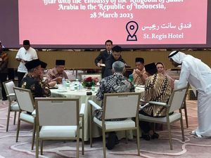 Hadiri Undangan Bukber Kedubes Saudi, JK Berkelakar Bukan Seorang PNS