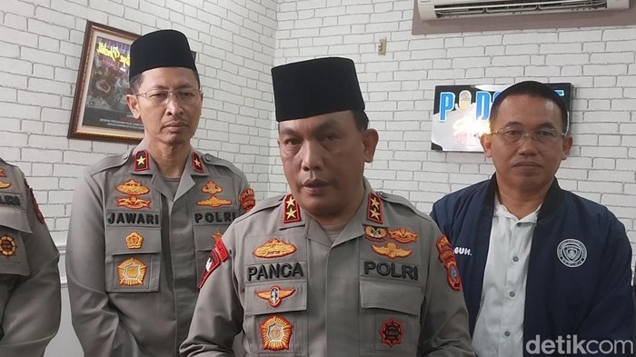 Kapolda Sumut, Irjen Panca Putra Simanjuntak saat memberikan keterangan soal kasus Bripka AS.