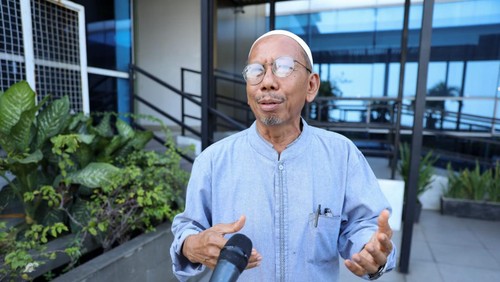 Ketua Pimpinan Wilayah (PW) Dewan Masjid Indonesia (DMI) NTB Dr. Ir. H. Mashur, MS