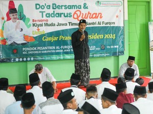 Pendukung Ganjar Gelar Zikir-Tadarus di Ponpes Al-Furqon Gresik