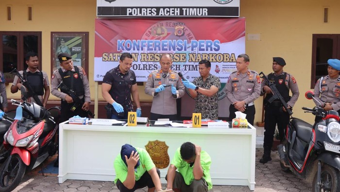 Konferensi pers terkait penangkapan pengedar sabu di Polres Aceh Timur