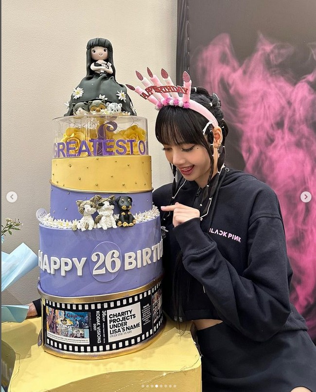 Tak hanya kue ulang tahun, penggemar Filipina sebelumnya menyiapkan kejutan spesial untuk Lisa BLACKPINK dengan menyewa sebuah pesawat untuk menyambut kedatangannya. Foto: dok. Instagram @lalalalisa_m