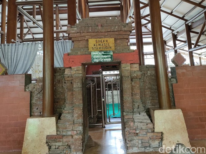Makam Mbah Wasil di Kediri