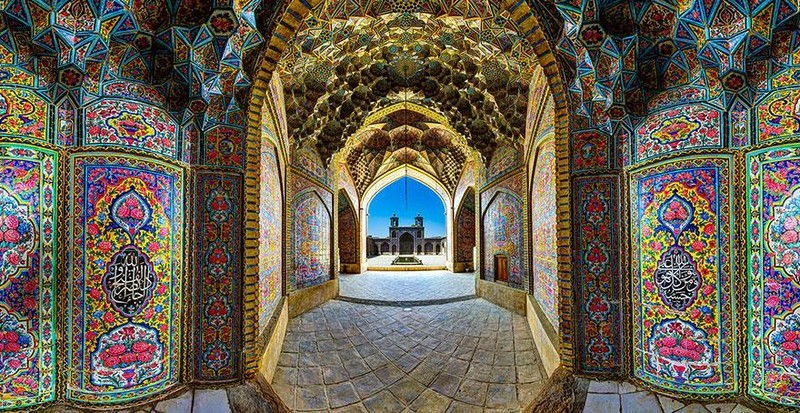 Masjid Nasir al-Mulk di Shiraz, Iran