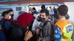Melihat Kondisi di Stasiun Manggarai yang Ramai Setiap Hari