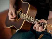 Lagu dengan 2 Kunci Gitar Saja, Mudah Dimainkan untuk Pemula Lagu dengan 2 Kunci Gitar Saja, Mudah Dimainkan untuk Pemula
