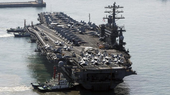 Potret Kapal Induk Nimitz AS Ikut Latihan Militer di Korsel Amerika Serikat dan Korea Selatan menggelar latihan militer bersama. Dalam latihan militer itu, AS juga mengerahkan kapal induk Nimitz.