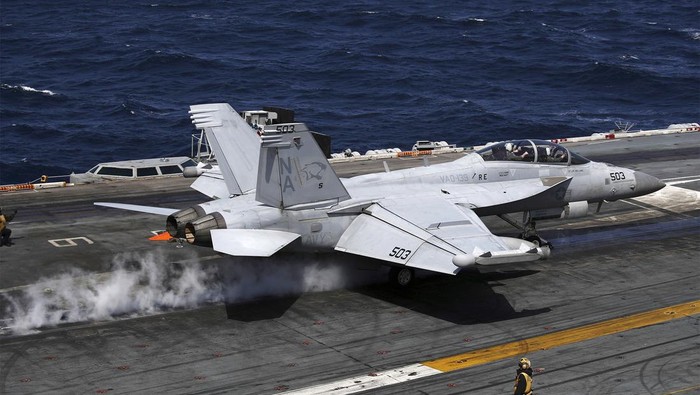 Potret Kapal Induk Nimitz AS Ikut Latihan Militer di Korsel Amerika Serikat dan Korea Selatan menggelar latihan militer bersama. Dalam latihan militer itu, AS juga mengerahkan kapal induk Nimitz.