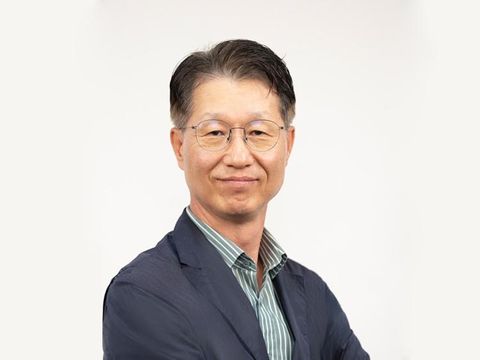 Presiden Samsung Electronics Indonesia Simon Lee