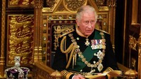 Bocoran Jubah Emas Raja Charles di Penobatan, Warisan 3 Generasi