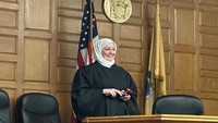 Ini Nadia Kahf, Hakim Wanita Pertama yang Pakai Hijab di Amerika Serikat