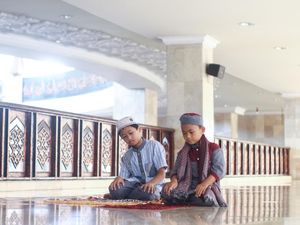 4 Golongan yang Tidak Diwajibkan Sholat, Siapa Mereka?