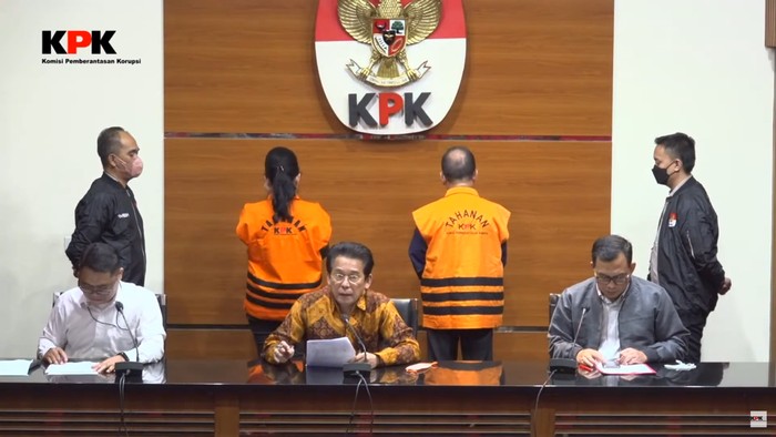 Wakil Ketua KPK Johanis Tanak (tengah) (YouTube KPK)