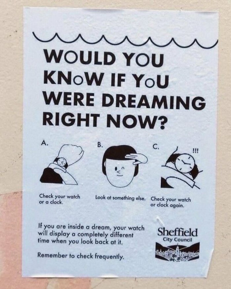 10 Tulisan Misterius dan Mengerikan, Run Bestie, Run!