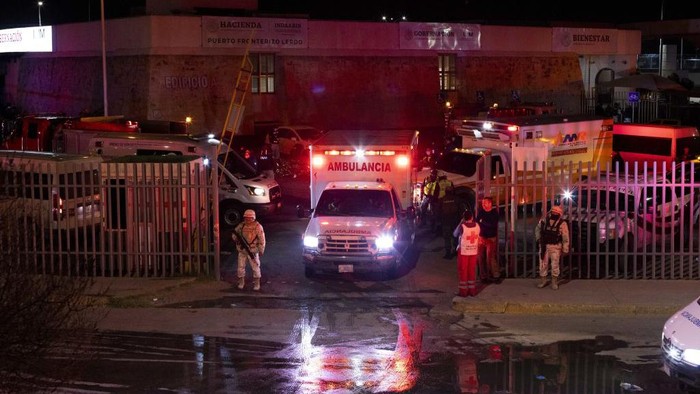 Kebakaran di fasilitas migran di Ciudad Juarez Meksiko menewaskan 39 orang. Kebakaran itu disebabkan oleh tikar yang dibakar oleh para migran yang tengah menggelar protes.
