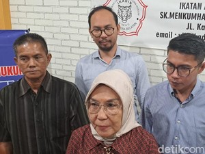 Dituduh Pencuri, Tauke Karet di Sumsel Dimassa dengan Tangan Diborgol Polisi
