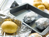 Apakah Aluminium Foil Aman Dipakai Lebih dari Sekali?