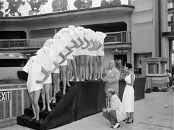 Ada Cerita Mencengangkan di Balik Foto Jadul Ini