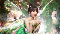 8 Gaya Fuji di Pemotretan Terbaru Banjir Pujian, Cosplay Jadi Tinkerbell