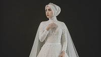 5 Inspirasi Gaun Pengantin Hijab Modern