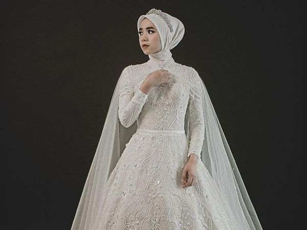 5 Inspirasi Gaun Pengantin Hijab Modern