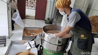 Gula semut Hariang mempunyai 5 varian rasa. Ada gula aren original, gula aren jahe merah, gula aren jahe kunyit, gula aren cair dan gula aren cetak. Semua dikemas dalam kemasan 250 gram, 500 gram, dan 1-25 kg.  Gula semut Hariang mempunyai 5 varian rasa. Ada gula aren original, gula aren jahe merah, gula aren jahe kunyit, gula aren cair dan gula aren cetak. Semua dikemas dalam kemasan 250 gram, 500 gram, dan 1-25 kg.