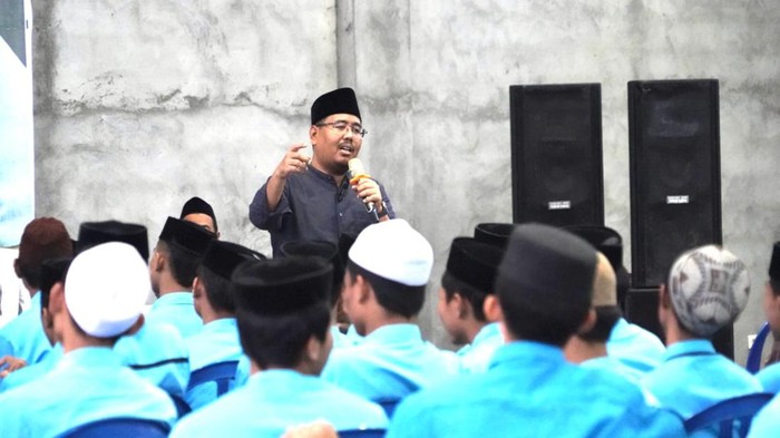 gus sadad