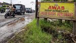 Duh, Jalan Raya Semarang-Purwodadi Rusak dan Becek