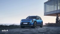 Kia EV9 berhasil memenangi penghargaan Womens Worldwide Car of the Year (WWCOTY) 2024. SUV bertenaga listrik itu menjadi mobil terbaik yang dipilih oleh perwakilan wanita-wanita dari seluruh dunia. Foto: Dok. Kia
