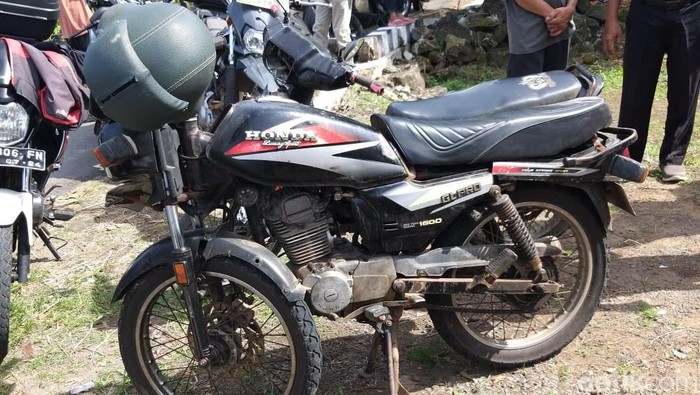 Motor yang terlibat kecelakaan di Jalan Imogiri-Siluk, Kapanewon Imogiri, Kabupaten Bantul, Rabu (29/3/2023).