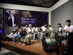 Relawan Orang Muda Ganjar Gelar Parade Puisi di Pasuruan
