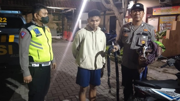 Pelajar yang diamankan karena terlibat perang sarung di Gresik