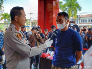 Jabar Hari Ini: Marketing Roti Sang Pembacok Eks Ketua KY