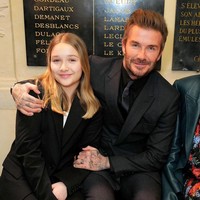 Jadi putri satu-satunya dari David dan Victoria Beckham, Harper Seven memang sangat disayang seluruh keluarganya. Foto: Instagram: @victoriabeckam