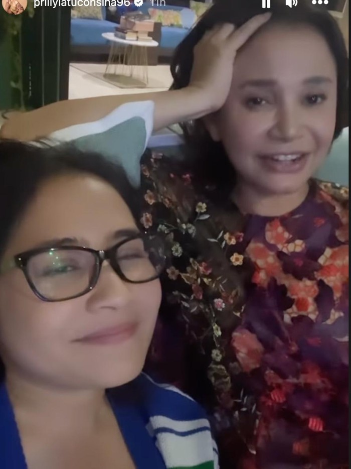 Prilly Latuconsina dan Rossa.