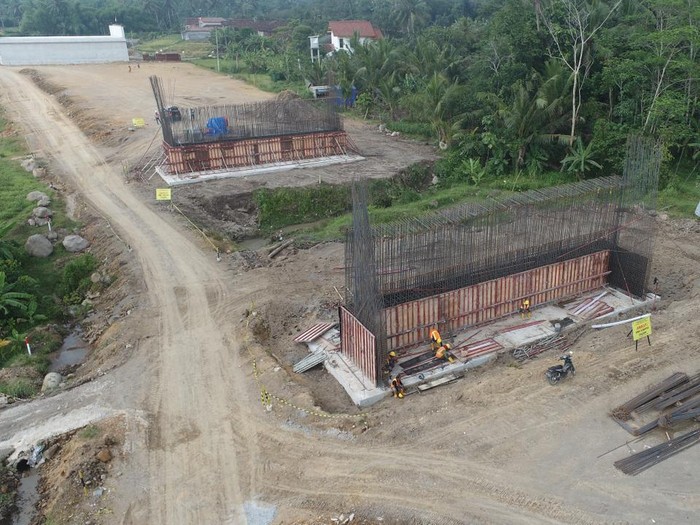 Progres pembangunan jalan tol Yogyakarta-Bawen Seksi 1. Foto diunggah Rabu (29/3/2023).