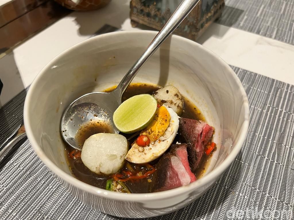 Puas Buka Puasa Pakai Rawon Brisket dan Nasi Mandhi di Sini