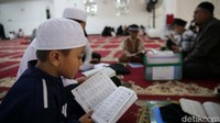 Kegiatan tersebut digelar guna memperdalam ilmu agama.