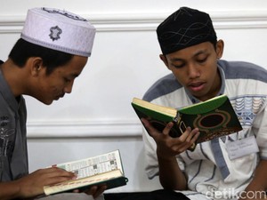 Wow! Gen Z Juga Menyukai Wisata Religi Lho