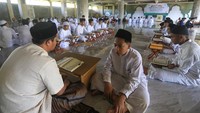 Sebanyak 222 santri Dayah Darul Quran Aceh mengikuti mukhayyam atau kemah Al Quran.  