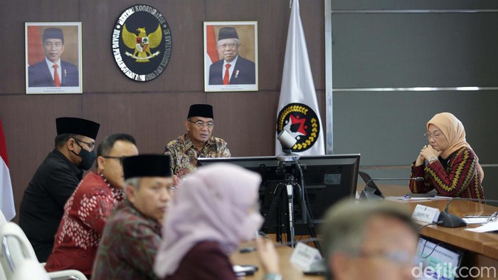 Resmi! Ini Jadwal Lengkap Cuti Bersama Lebaran 2023 SKB 3 Menteri yang mengatur cuti bersama Lebaran 2023 resmi direvisi. Libur Lebaran kini digeser dan ditambah satu hari.