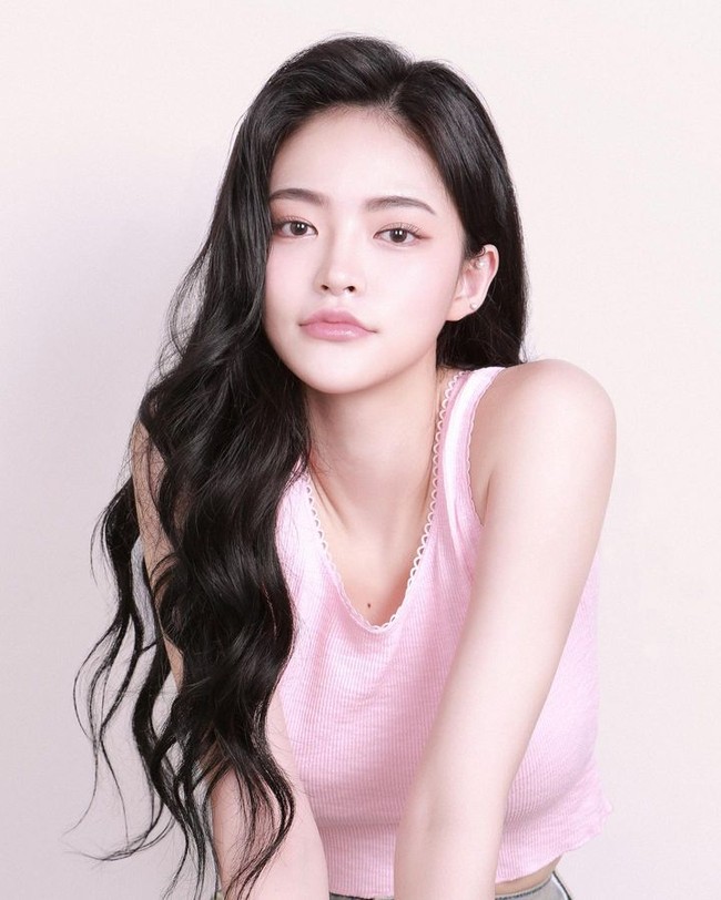 Wanita 23 tahun tersebut mengaku sudah mencoba berbagai pekerjaan setelah keluar dari agensi. Tapi tidak ada profesi yang benar-benar bisa mencukupinya. BJ populer diketahui bisa memang menghasilkan banyak uang. Somyi sendiri diketahui pernah mendapat ratusan juta rupiah dalam sebulan.Foto: Instagram @somsom_o0o