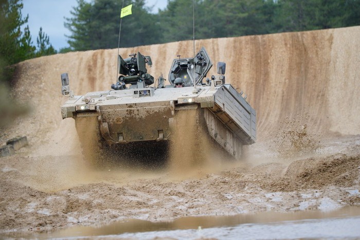 Tank Challenger 2 Inggris