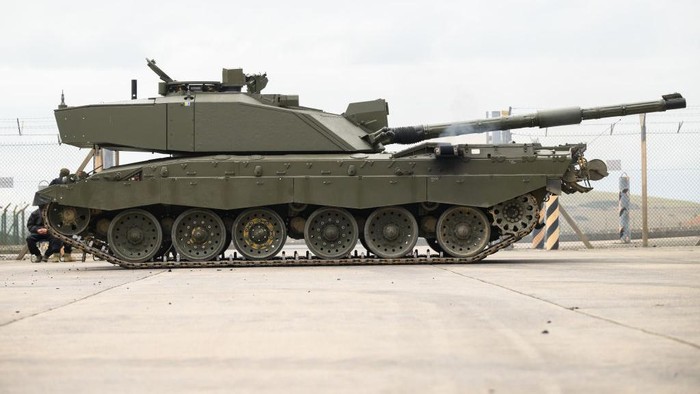 Tank Challenger 2 Inggris