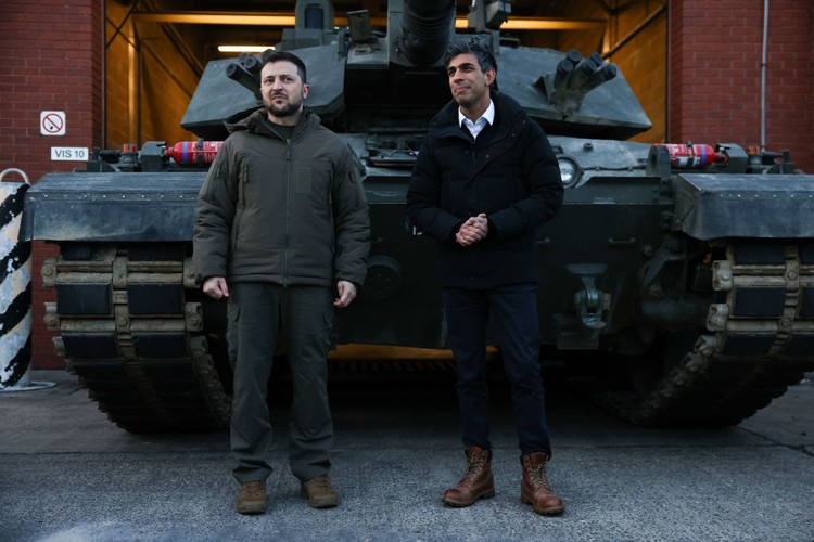Tank Challenger 2 Inggris