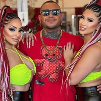 Teehmena sendiri mengaku tidak cemburu dengan kehadiran Kyrah bahkan beranggapan orang ketiga itu telah menyelamatkan pernikahannya. Itu benar-benar membuat kami lebih kuat, ini adalah kaitan yang sebelumnya hilang, kata Teehmena yang juga jadi sorotan karena bergabung dengan OnlyFans meski dibesarkan secara Islam. Foto: Instagram