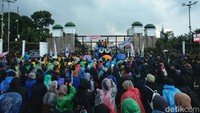 Para mahasiswa ini berasal dari sejumlah kampus.
