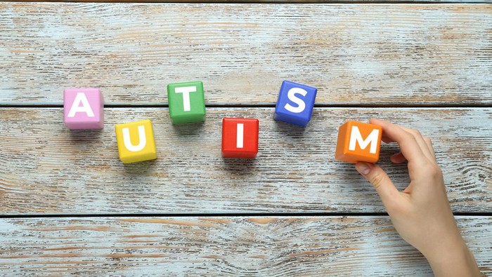Ciri-Ciri dan Gejala Umum ASD, Faktor Risiko, serta Diagnosisnya